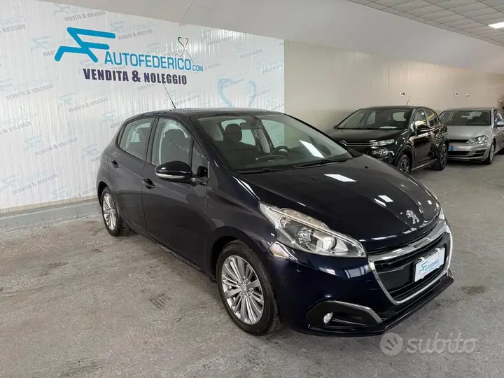 Peugeot 208 2017 photo 3