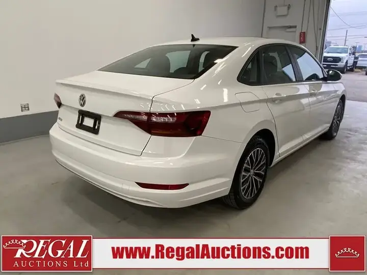 Volkswagen Jetta 2019 photo 3