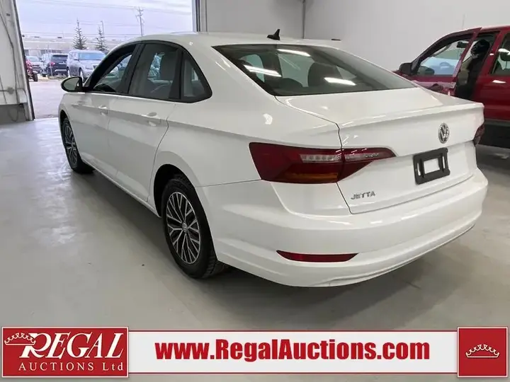 Volkswagen Jetta 2019 photo 4
