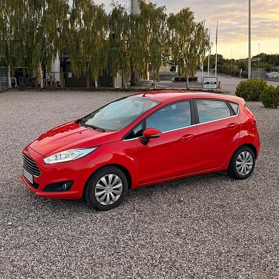 Ford Fiesta 2014 photo 3