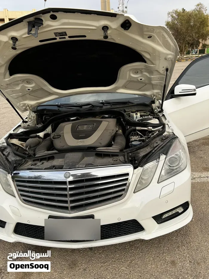 Mercedes-Benz E-Class 2010 photo 3
