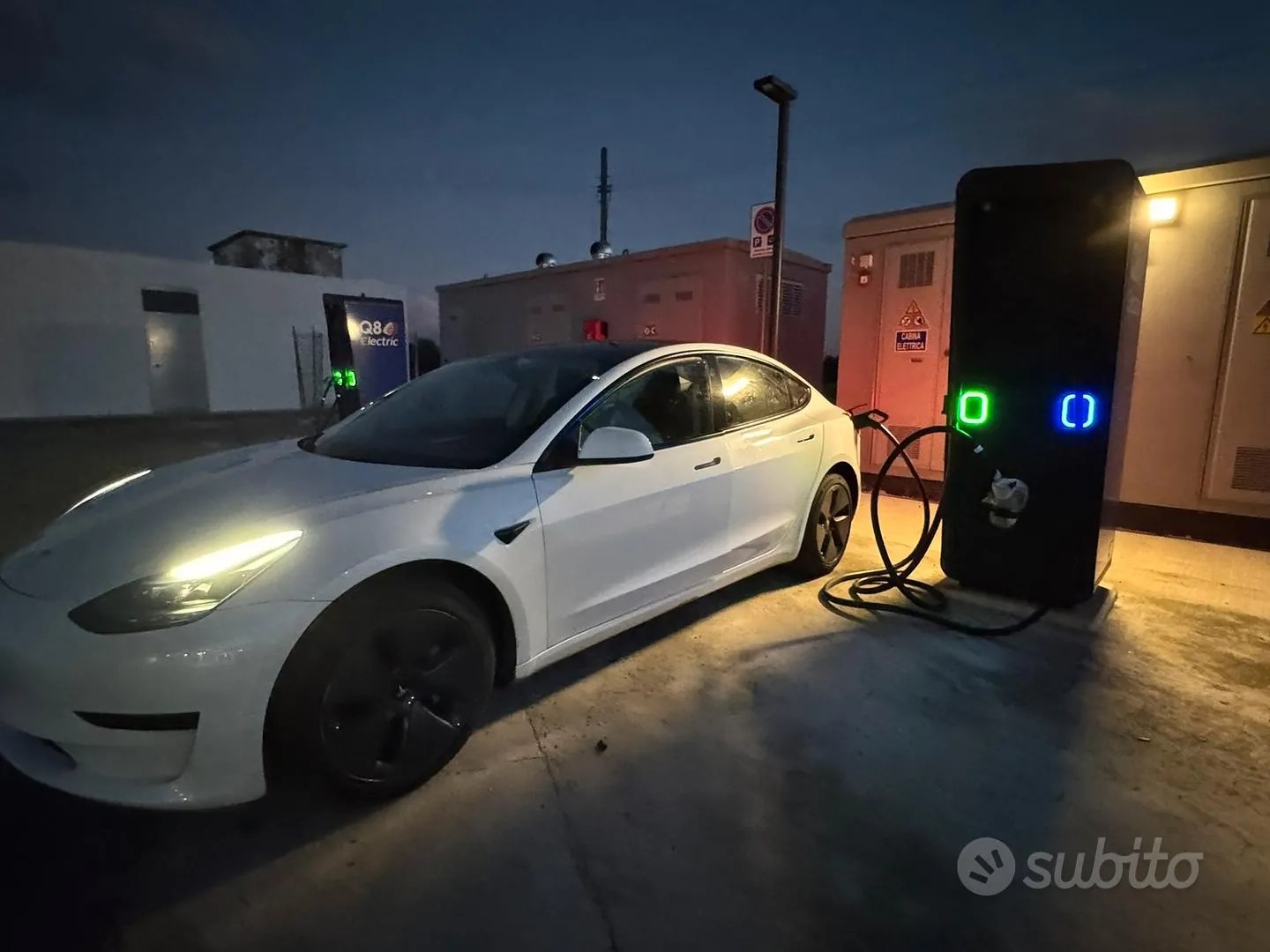 Tesla Model 3 2023 photo 4