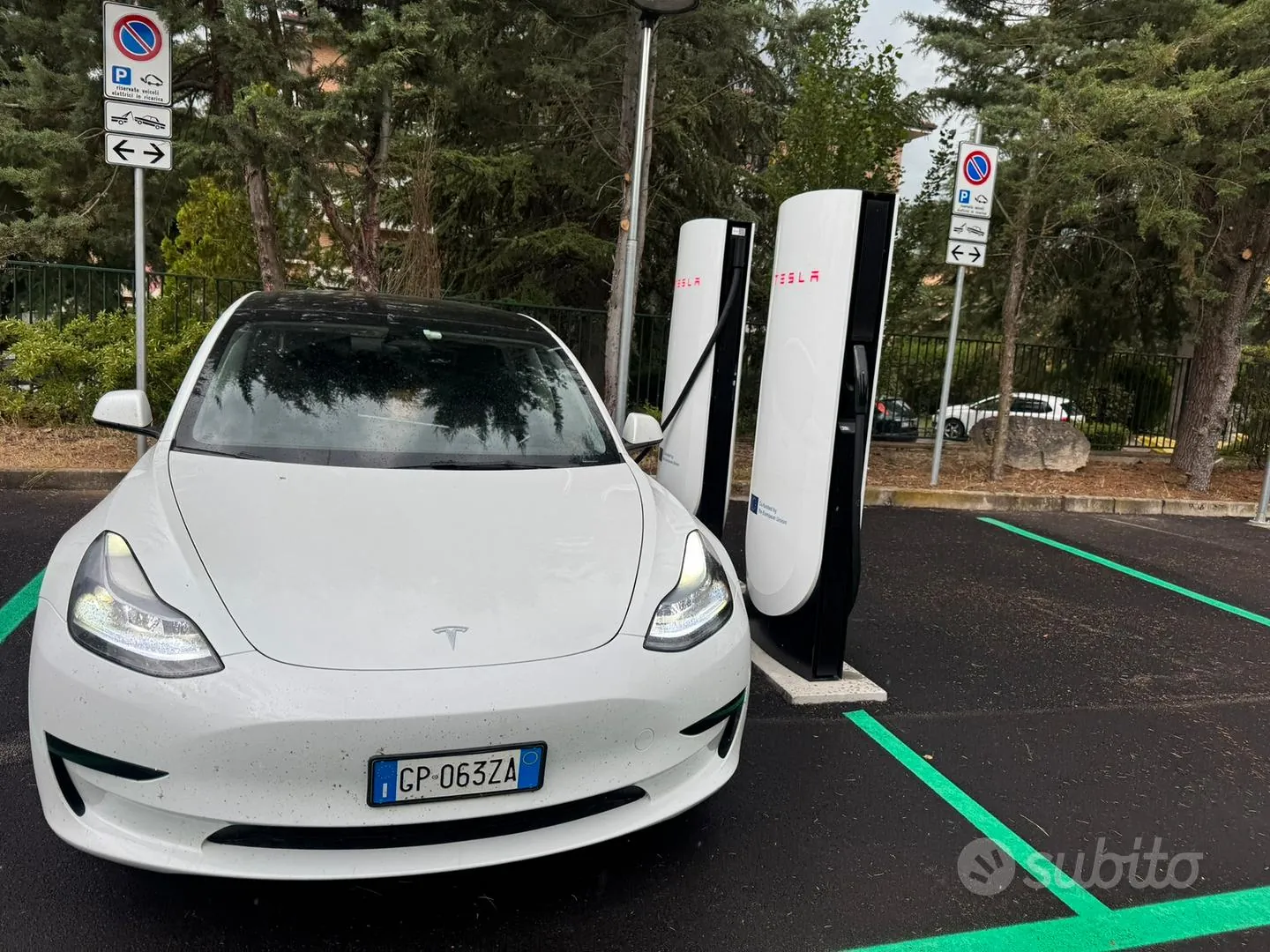 Tesla Model 3 2023 photo 3