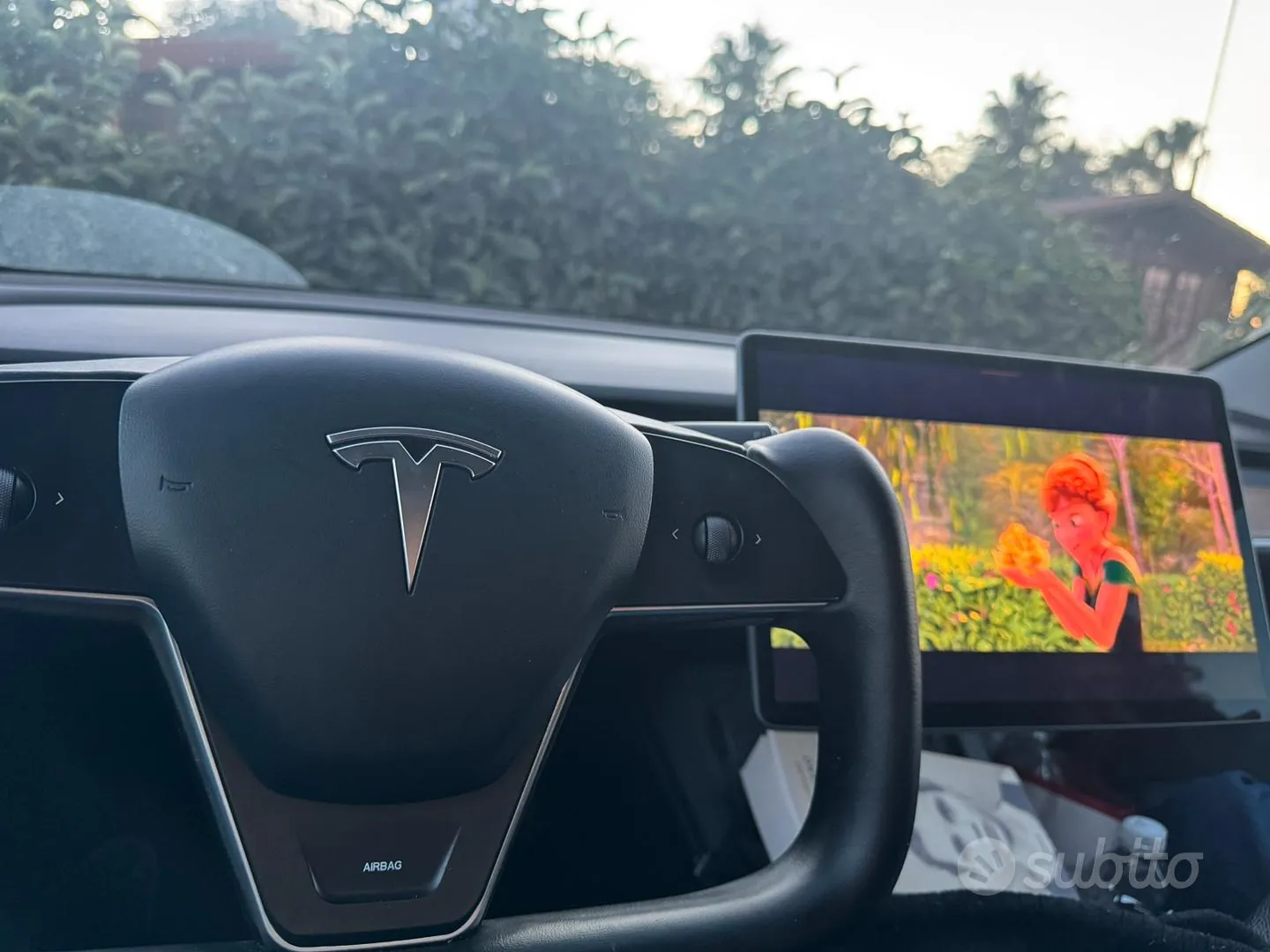 Tesla Model 3 2023 photo 2