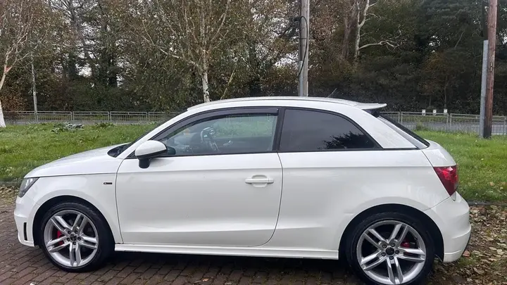 Audi A1 2012 photo 3