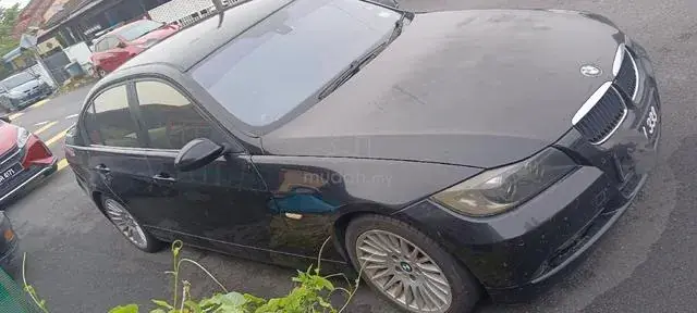 BMW 520I