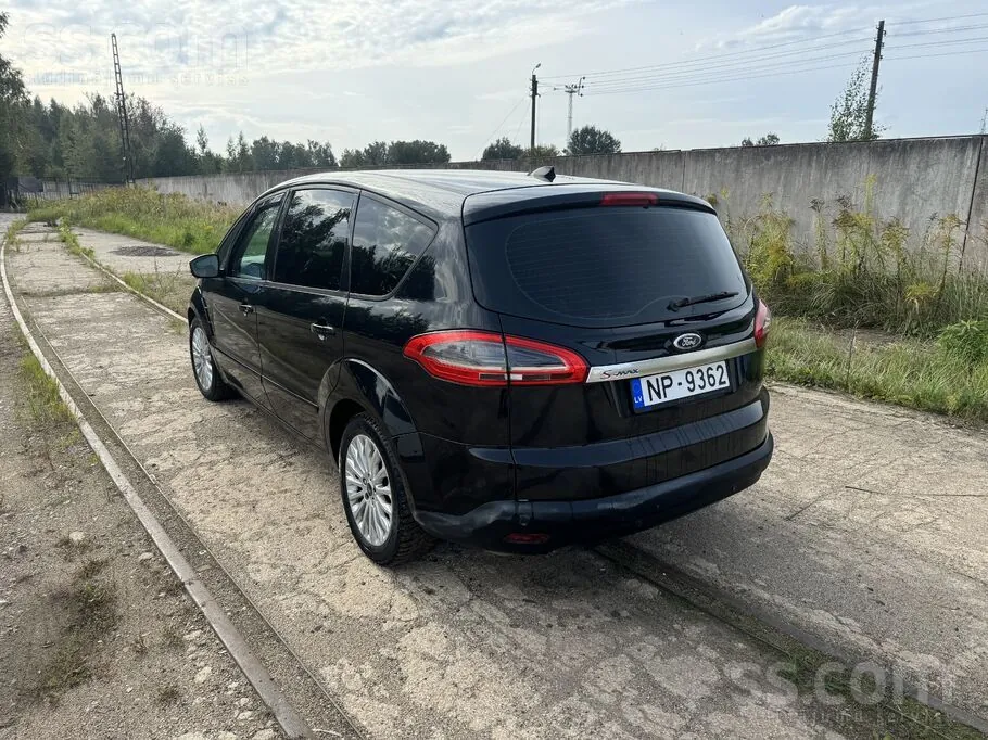 Ford S-Max 2011 photo 4