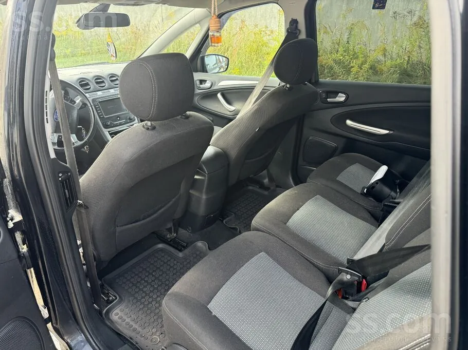 Ford S-Max 2011 photo 5