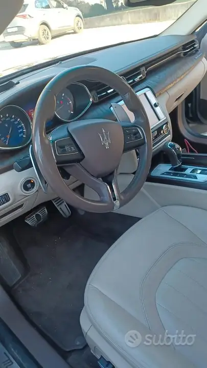 Maserati Quattroporte 2015 photo 2