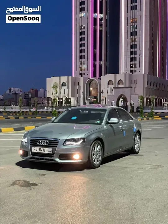 Audi A4 2010 photo 4