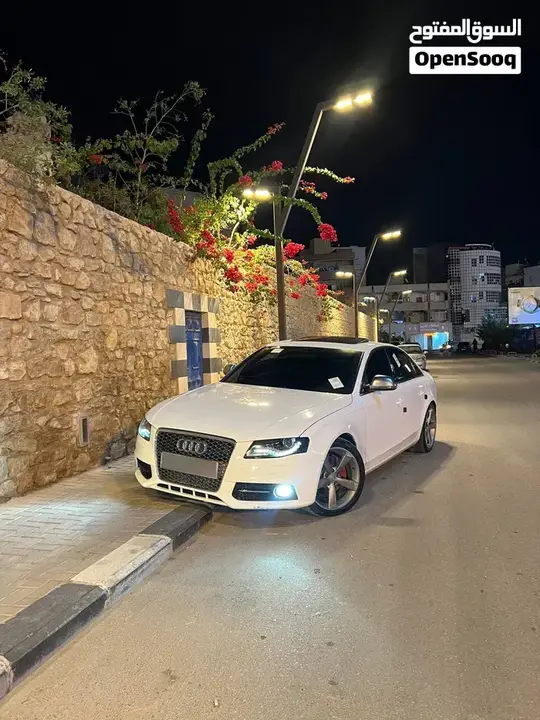 Audi A4 2010 photo 5