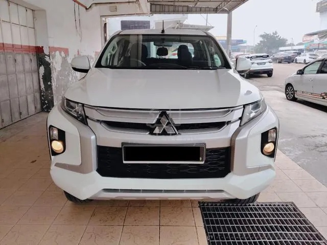 Mitsubishi Triton
