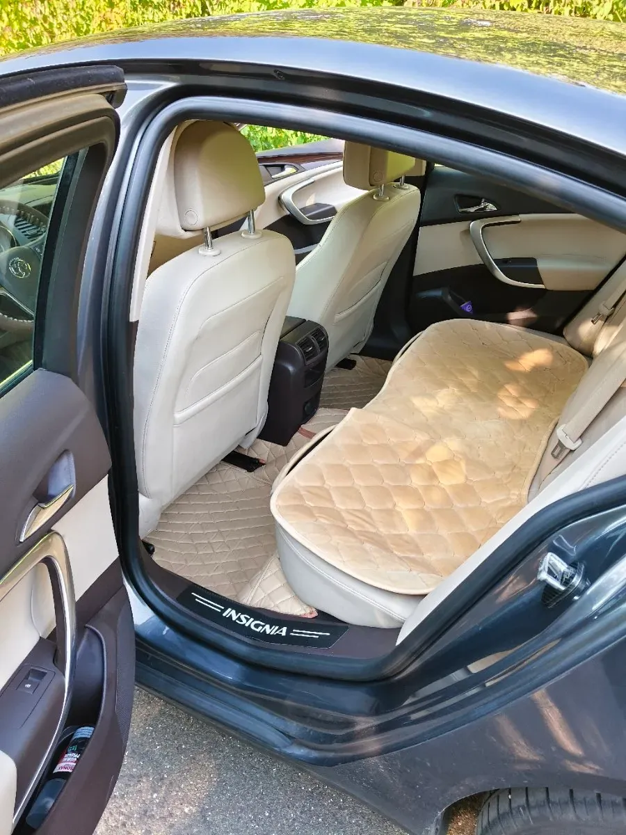 Opel Insignia 2010 photo 2