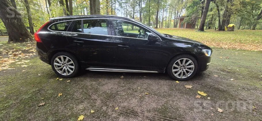 Volvo V60 2014 photo 4