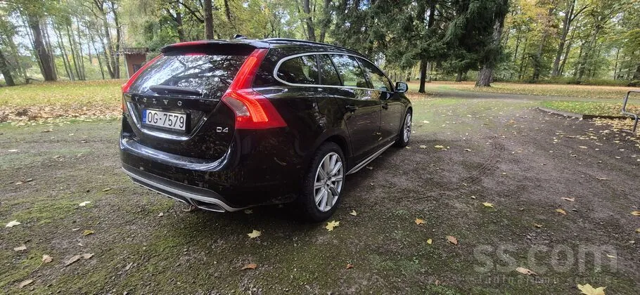 Volvo V60 2014 photo 3