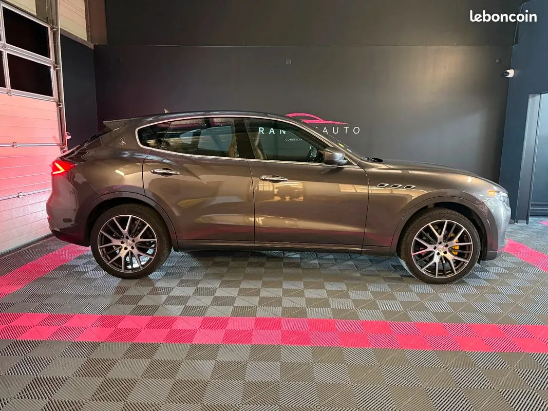 Maserati Levante 2016 photo 2