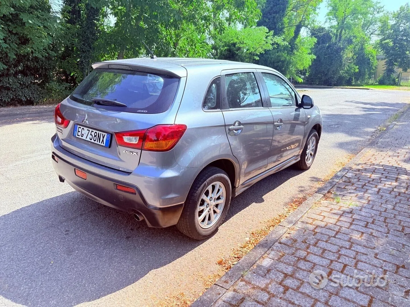 Mitsubishi Asx 2011 photo 3