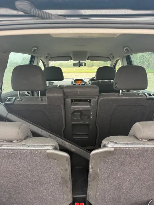 Vauxhall Zafira 2013 photo 3