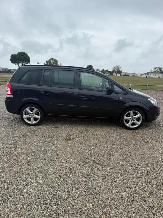 Vauxhall Zafira 2013 photo 5