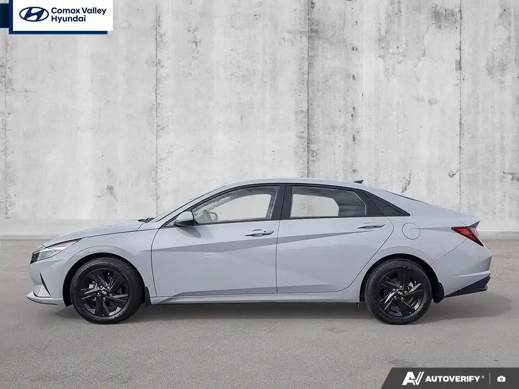 Hyundai Elantra 2022 photo 2