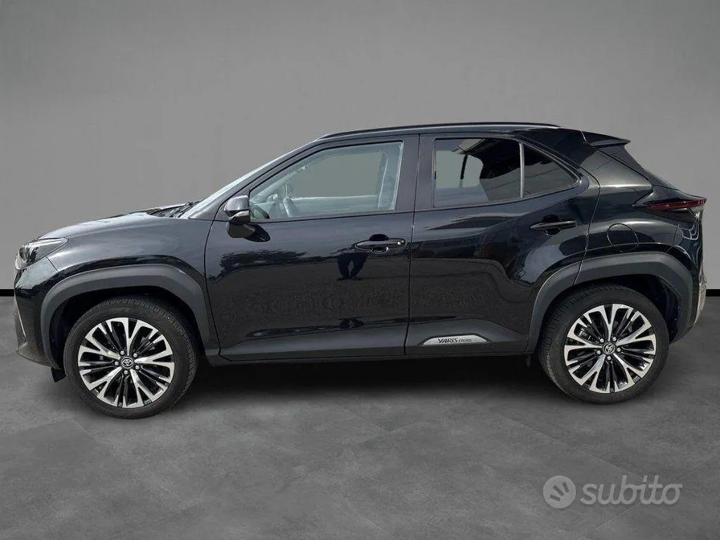 Toyota Yaris Cross 2023 photo 2