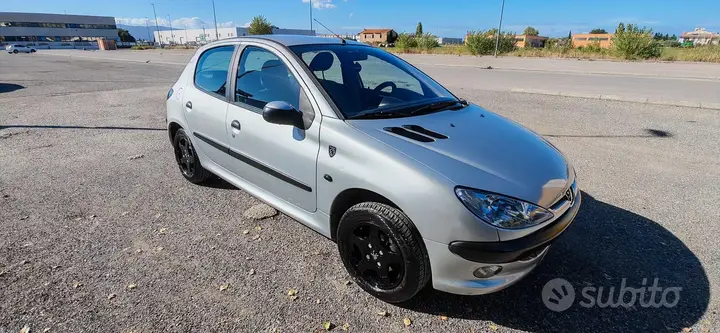 Peugeot 206