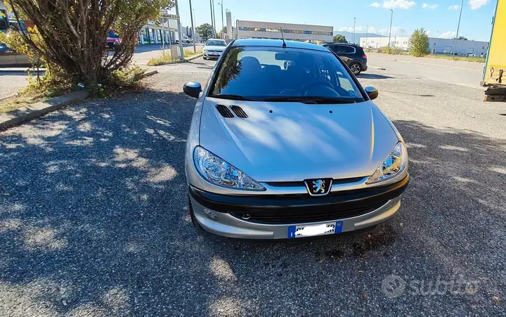 Peugeot 206 2003 photo 5