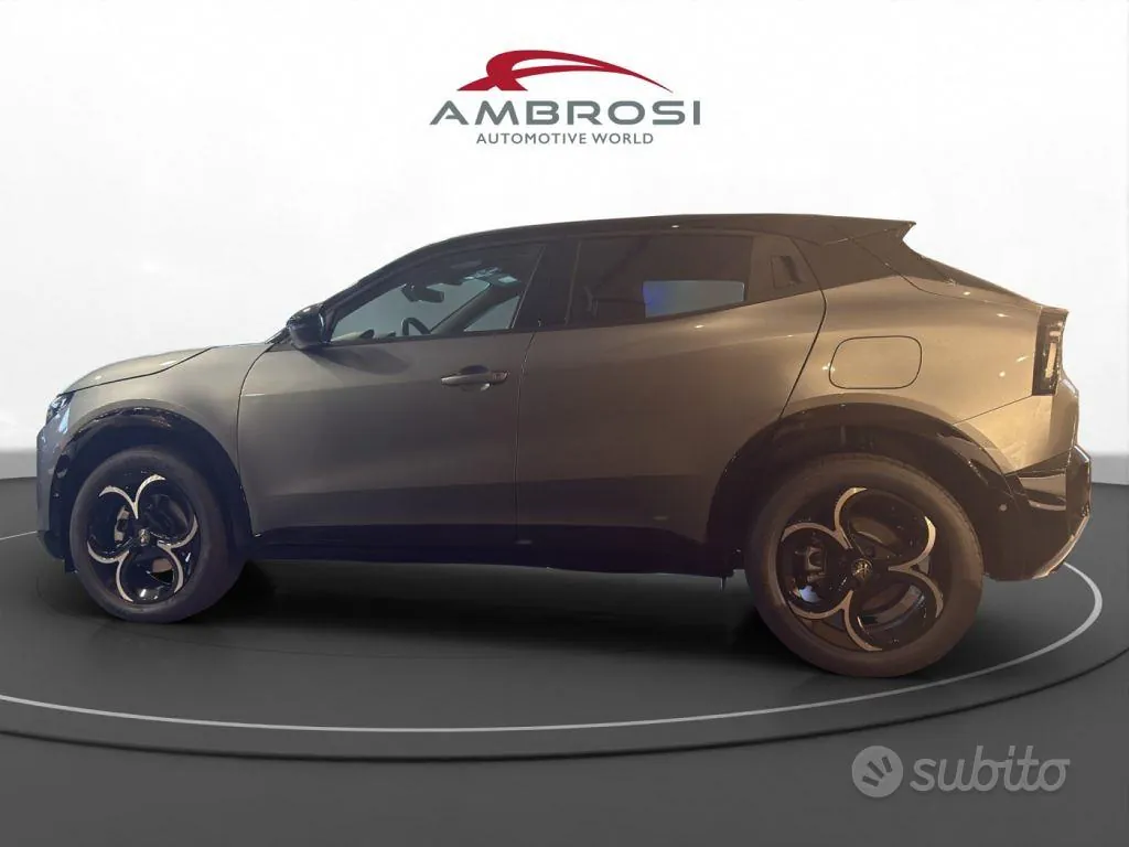 Alfa Romeo Junior 2026 photo 3
