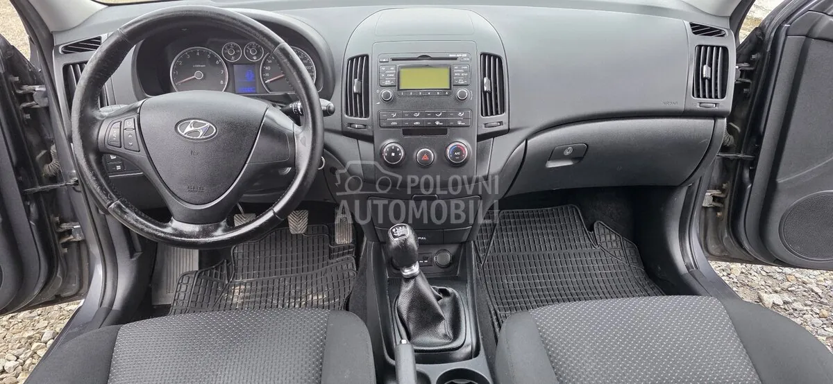 Hyundai I30 2010 photo 2