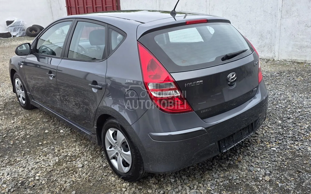Hyundai I30 2010 photo 3