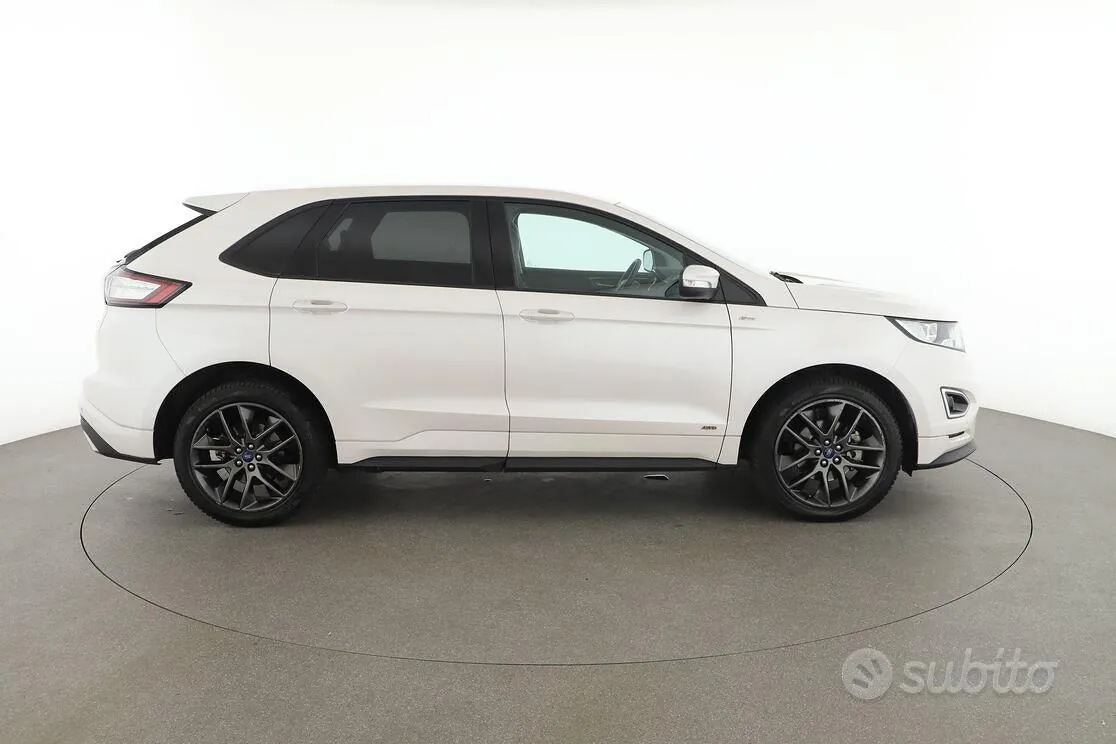 Ford Edge 2018 photo 2