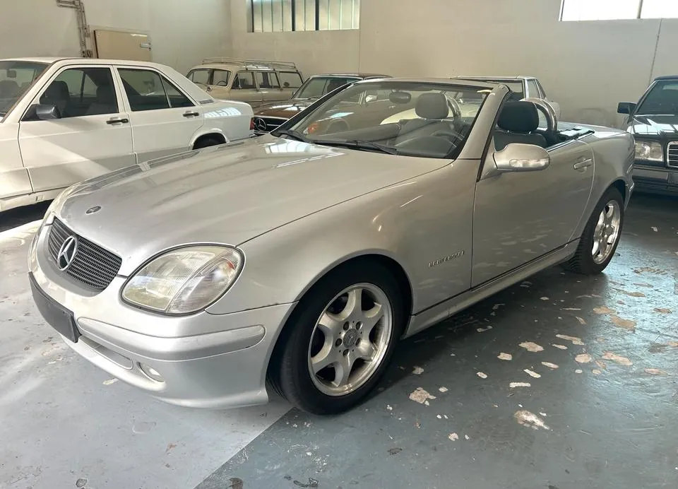 Mercedes-Benz Slk230
