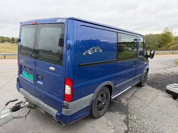 Ford Transit 300S Van 2009 photo 3