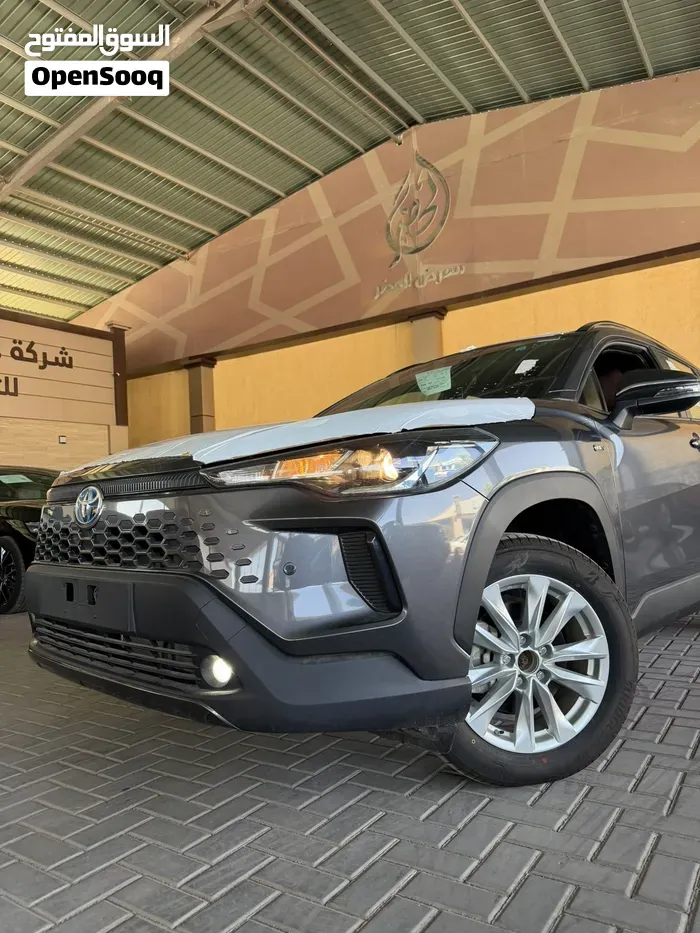 Toyota Corolla Cross 2025 photo 2