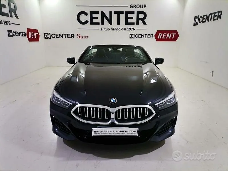 BMW 8 Series 2022 photo 2