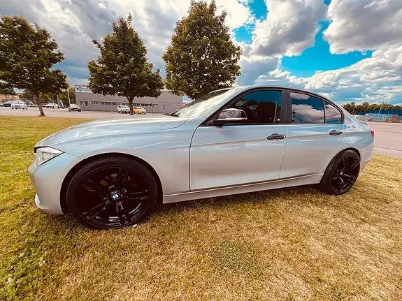 BMW 320D 2013 photo 5