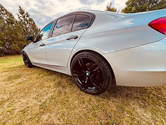 BMW 320D 2013 photo 4