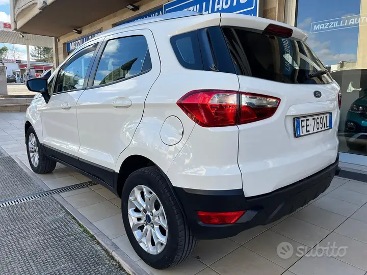 Ford Ecosport 2016 photo 2