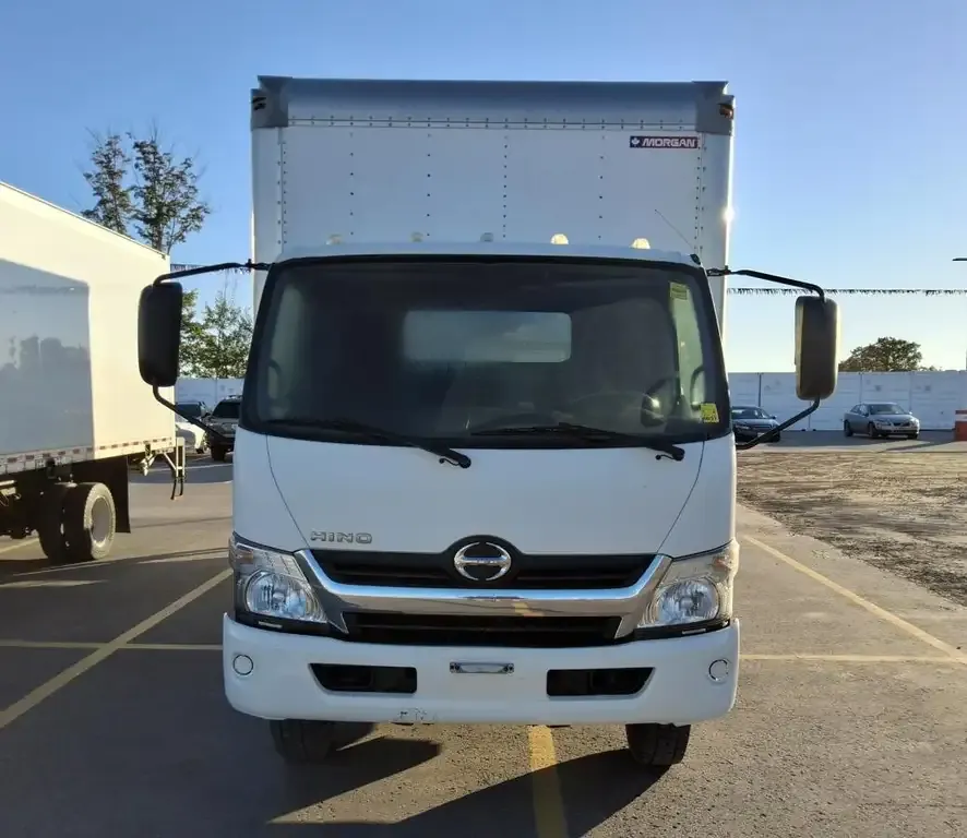 Hino Unspecified 2017 photo 2