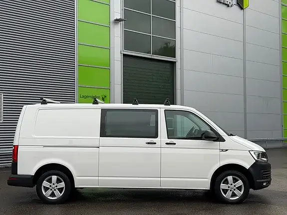 Volkswagen Transporter 2018 photo 3
