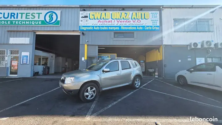 Dacia Duster 2011 photo 2