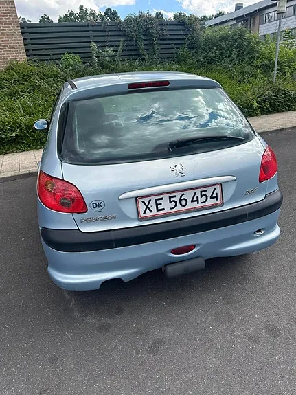 Peugeot 206 2004 photo 3