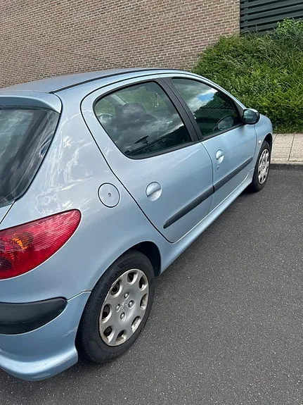 Peugeot 206 2004 photo 4