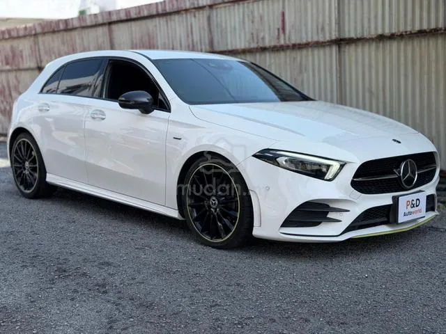 Mercedes-Benz A180