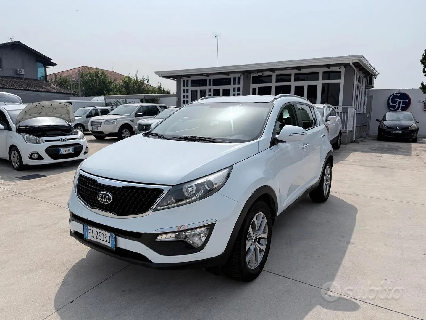 Kia Sportage 2015 photo 2