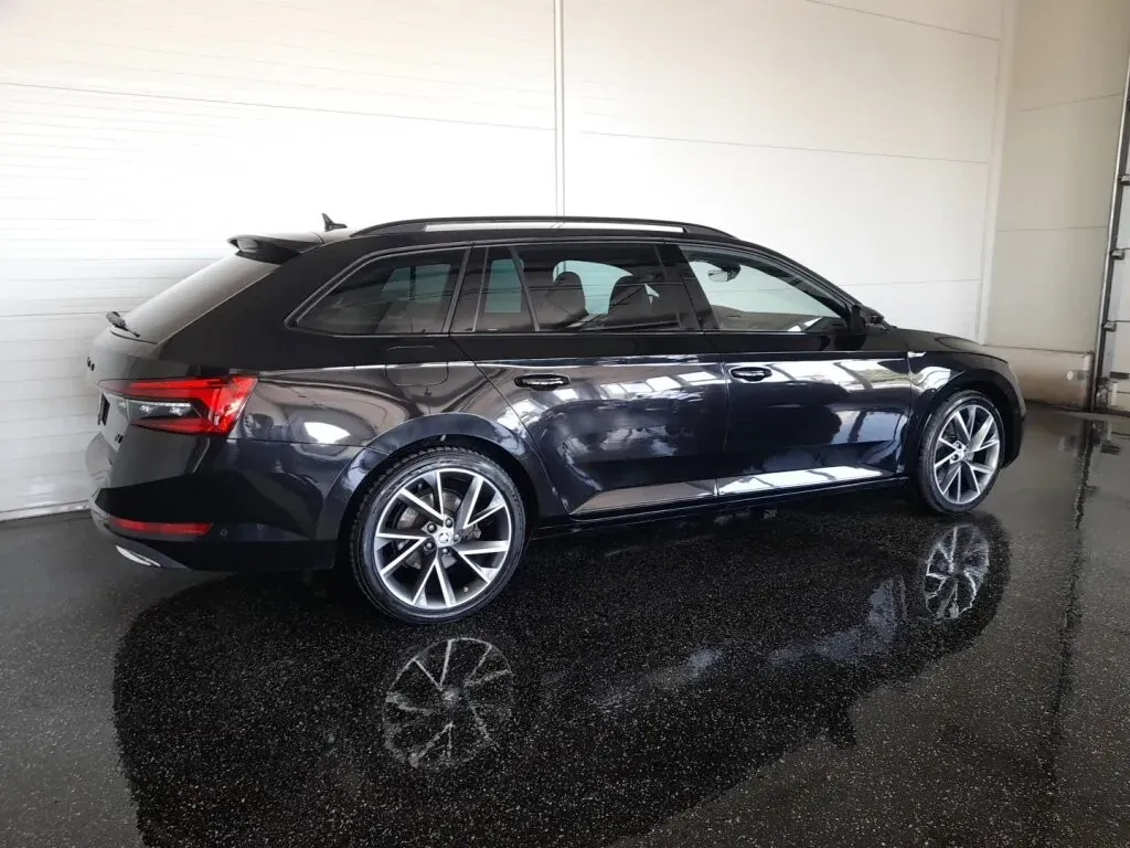 Skoda Superb 2023 photo 2