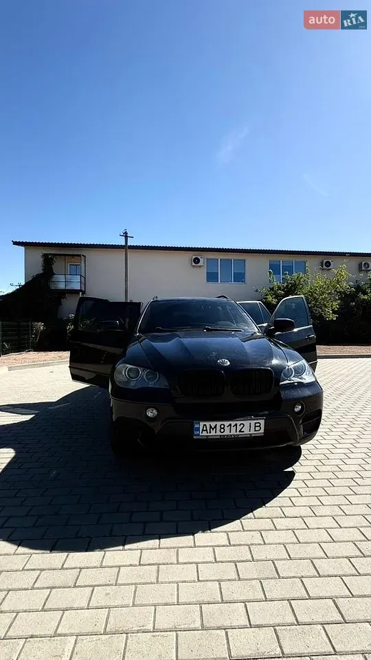 BMW X5 2012 photo 2