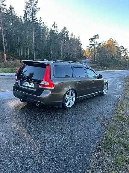 Volvo V70 2015 photo 2