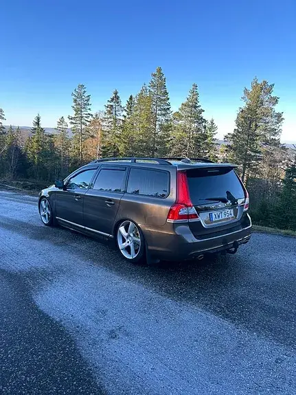 Volvo V70 2015 photo 3