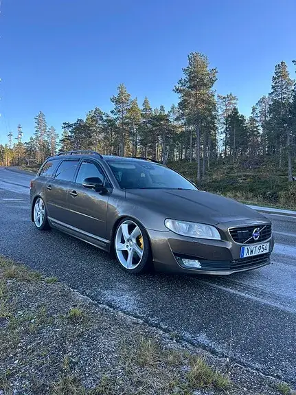 Volvo V70